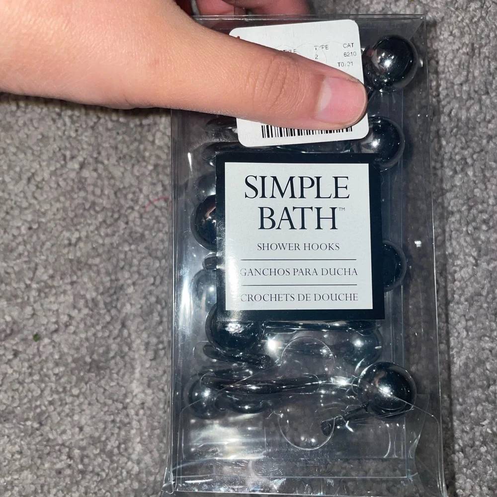 NWT homegood simple bath shower 🚿 hooks 🪝
